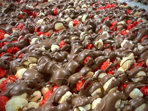 O'Shea's Candies Sweet Shop - Candied Popcorn O'Strawberry 🍓 Cheesecake w/ Milk Chocolate